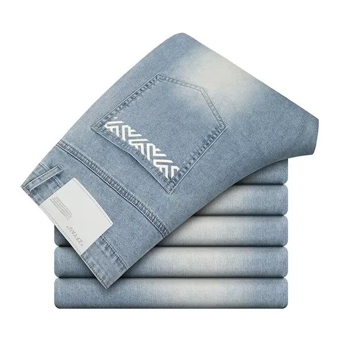 Jeans fins et confortables pour hommes