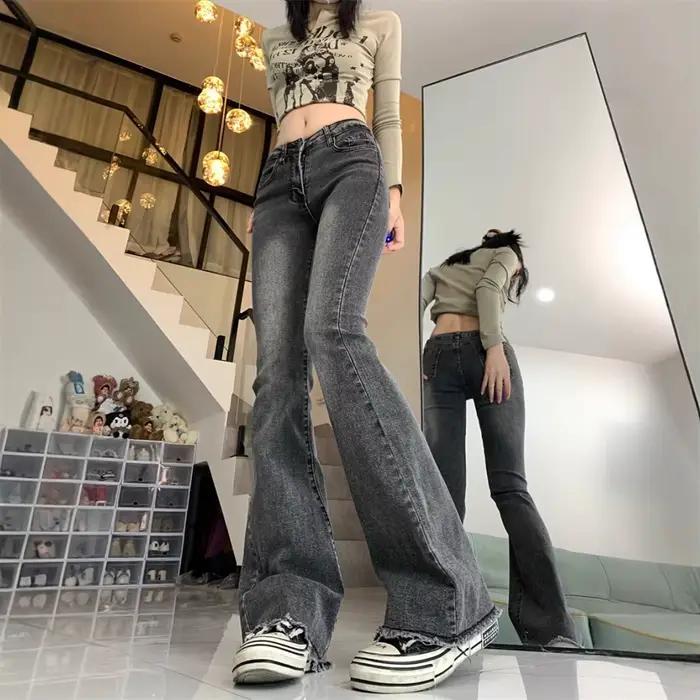 Jeans rétro américains à pattes d'éléphant pour femme, coupe évasée, style urbain décontracté, confortable en coton, polyvalents pour toutes les occasions