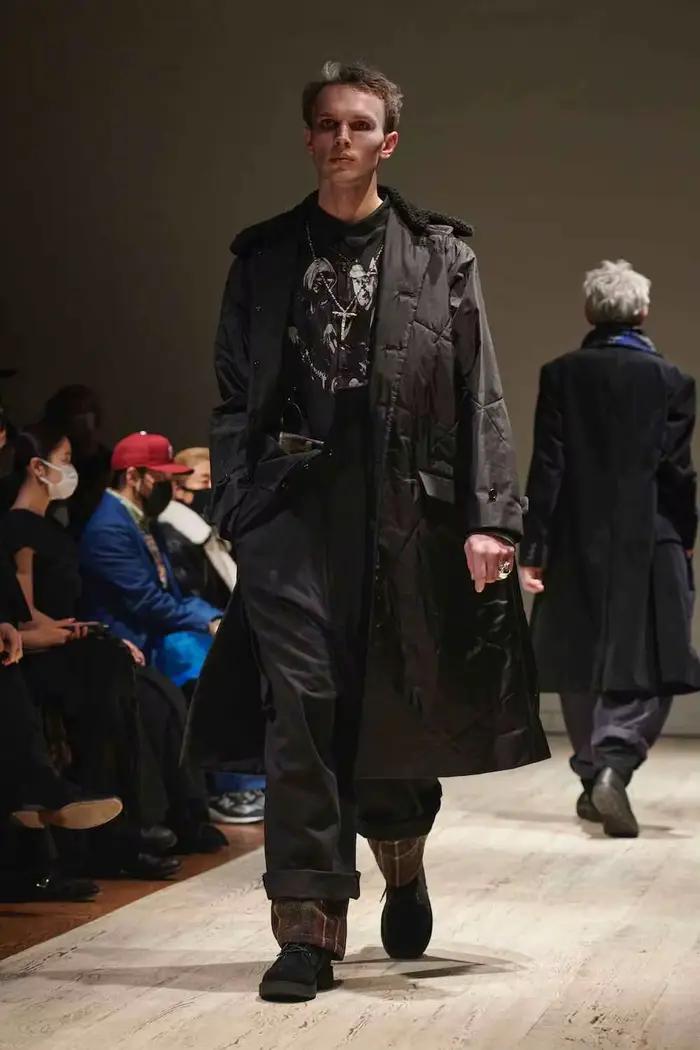 33/5000 TOP-YAMAMOTO design original salopette ample noir foncé pour hommes et pantalons décontractés en laine