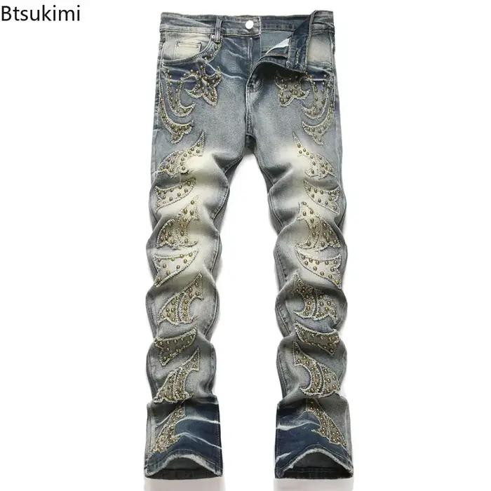 Nouveau Jean Slim Boot Cut en Denim pour Homme 2026 – Pantalon Extensible Bleu avec Rivets et Patchs Style Punk, Coupe Évasée, Tendance Streetwear