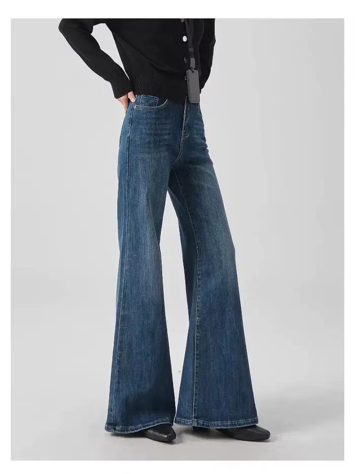 Jean évasé bleu rétro pour femme