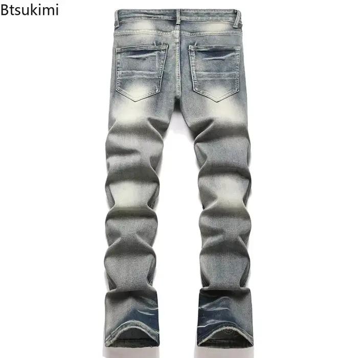 Nouveau Jean Slim Boot Cut en Denim pour Homme 2026 – Pantalon Extensible Bleu avec Rivets et Patchs Style Punk, Coupe Évasée, Tendance Streetwear